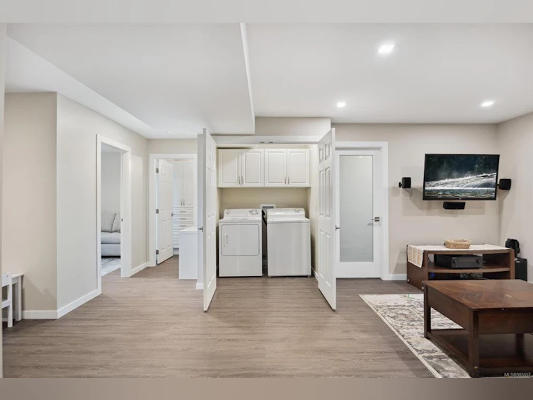 5626 1st Street, Union Bay, BC, V0R 3B0 - 11