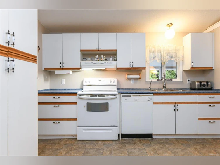 163 Surfside Drive, Campbell River, BC, V9W 1H6 - 11