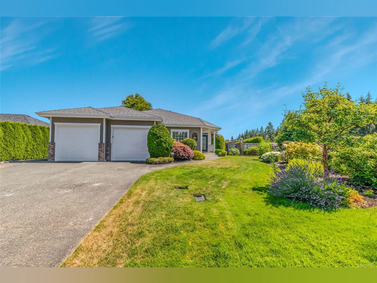 819 Tribune Place, Qualicum Beach, BC, V9K 2P1 - 12