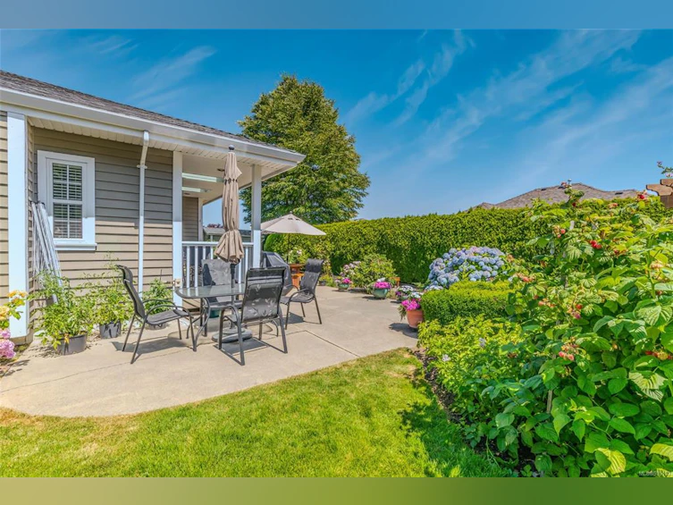 819 Tribune Place, Qualicum Beach, BC, V9K 2P1 - 36