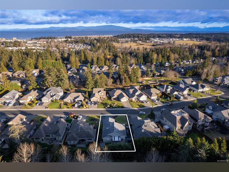 21 Trill Drive, Parksville, BC, V9P 2W6 - 10