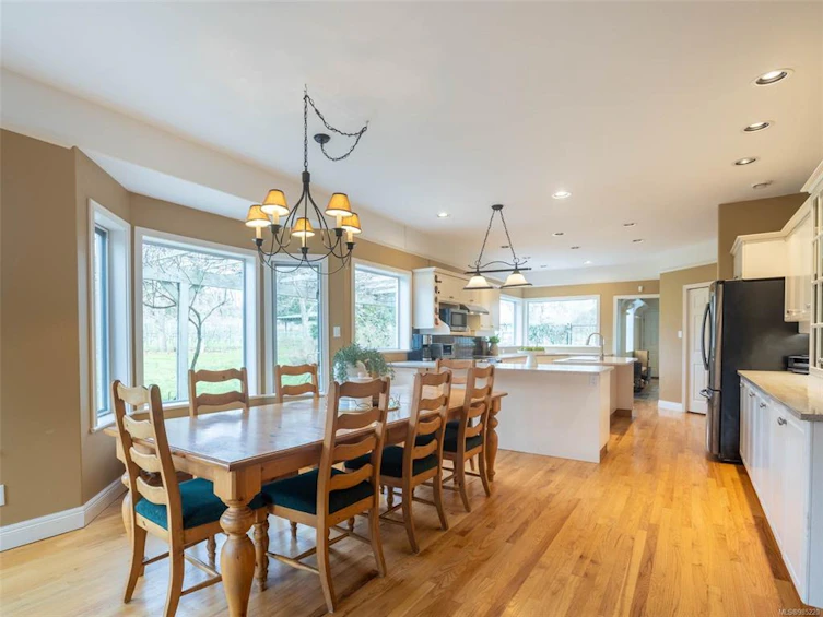 802 Towner Park Road, North Saanich, BC, V8L 5L6 - 19