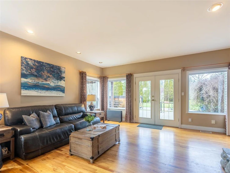 802 Towner Park Road, North Saanich, BC, V8L 5L6 - 22