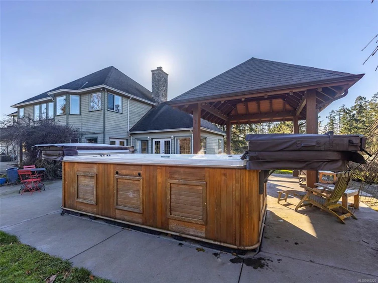 802 Towner Park Road, North Saanich, BC, V8L 5L6 - 39