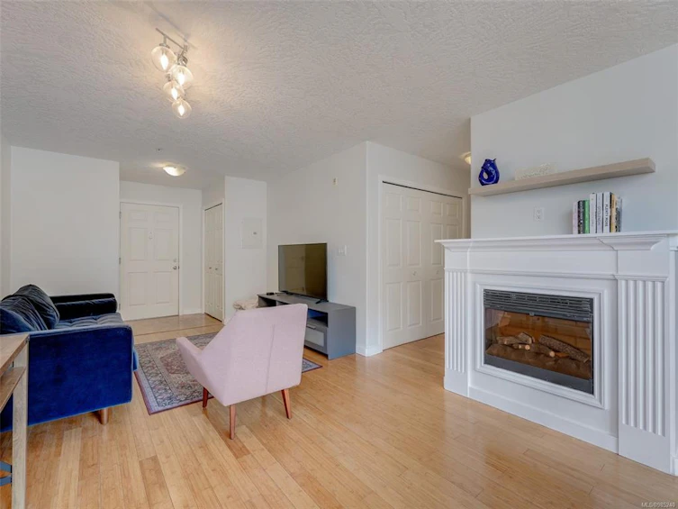 403-885 Ellery Street, Esquimalt, BC, V9A 4R8 - 5
