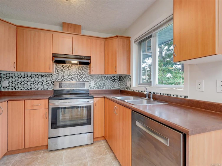 403-885 Ellery Street, Esquimalt, BC, V9A 4R8 - 8