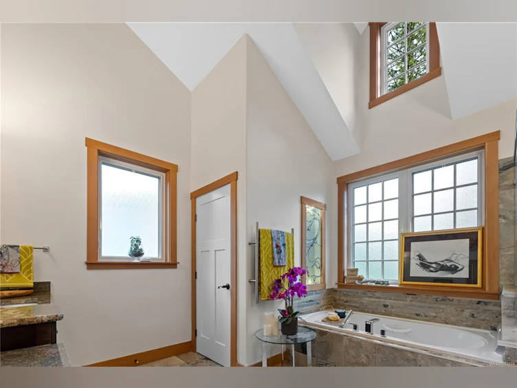 760 Marine Drive, Ucluelet, BC, V0R 3A0 - 20