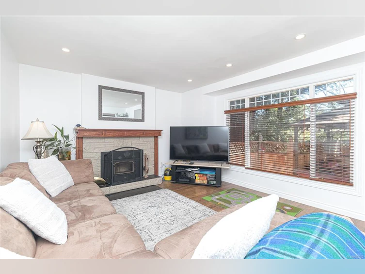 2433 Sooke Road, Colwood, BC, V9B 1Y1 - 5