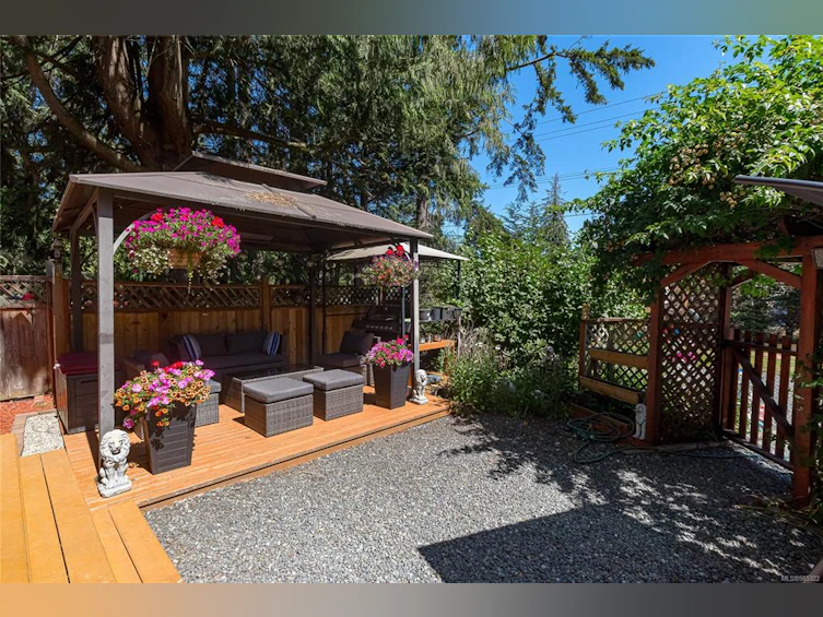 2433 Sooke Road, Colwood, BC, V9B 1Y1 - 24