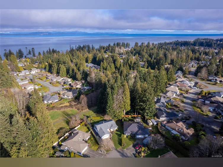 1130 Stymie Close, Qualicum Beach, BC, V9K 1E4 - 9