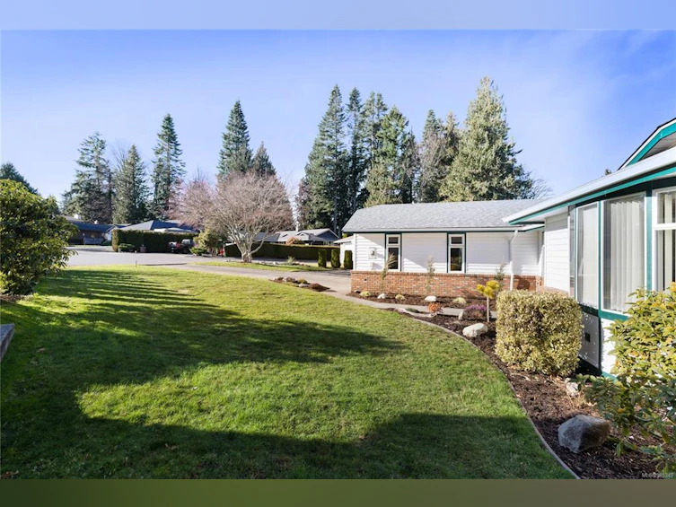 1130 Stymie Close, Qualicum Beach, BC, V9K 1E4 - 10