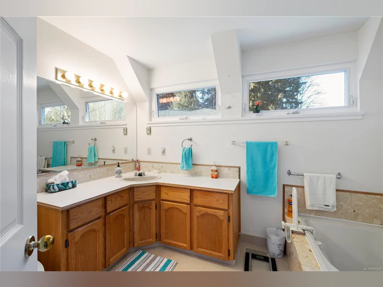 1130 Stymie Close, Qualicum Beach, BC, V9K 1E4 - 23