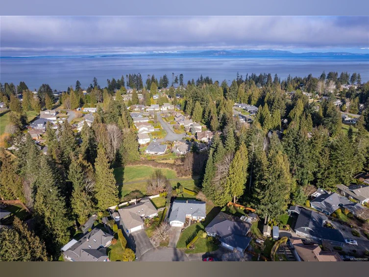 1130 Stymie Close, Qualicum Beach, BC, V9K 1E4 - 37