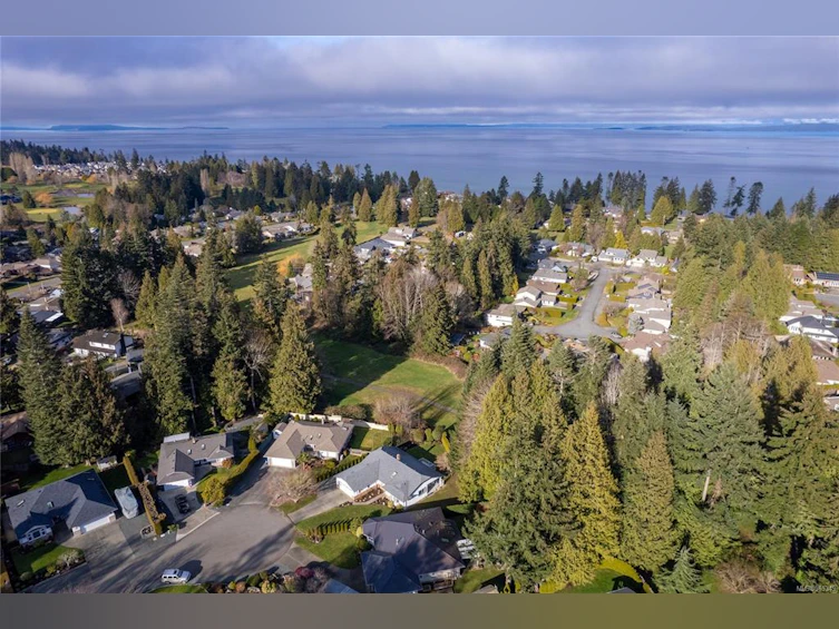 1130 Stymie Close, Qualicum Beach, BC, V9K 1E4 - 40