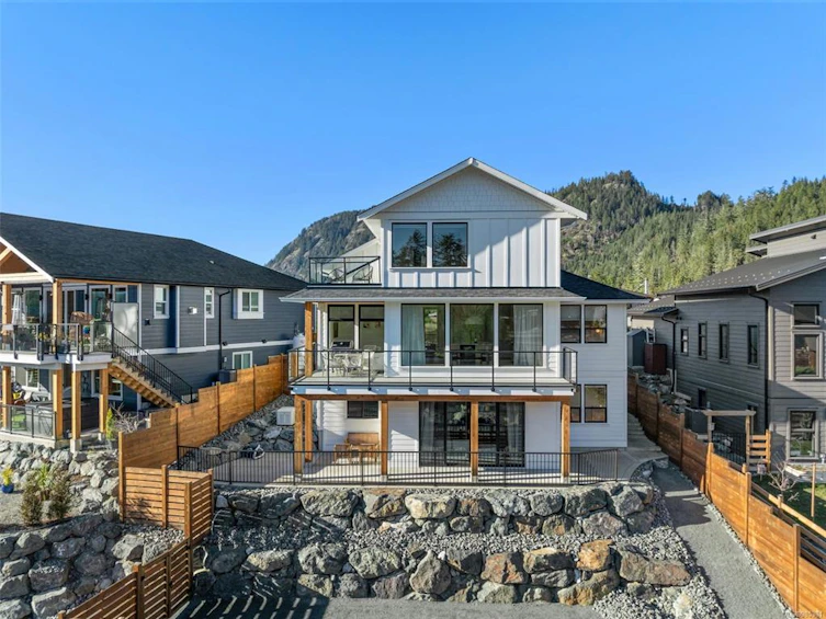9386 Lakefront Rise, Lake Cowichan, BC, V0R 2G1 - 4
