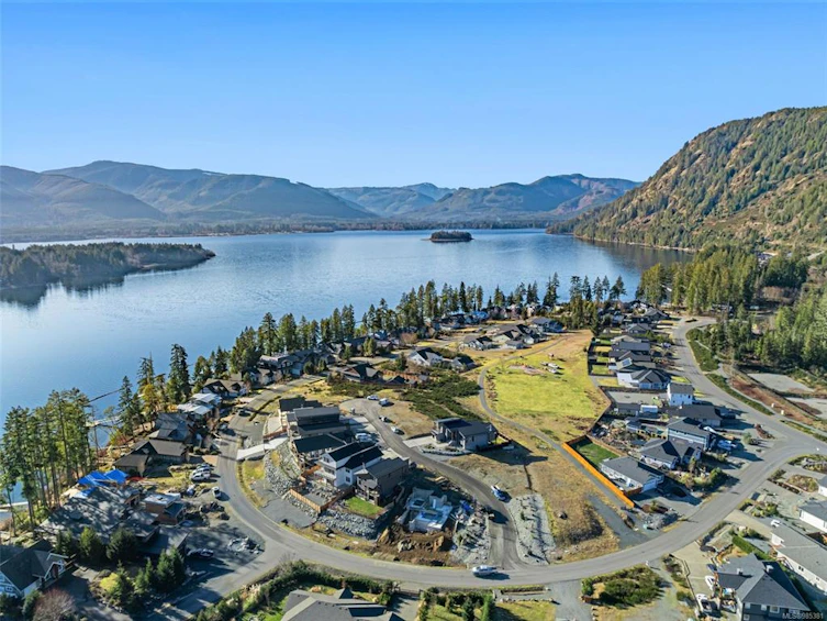 9386 Lakefront Rise, Lake Cowichan, BC, V0R 2G1 - 9