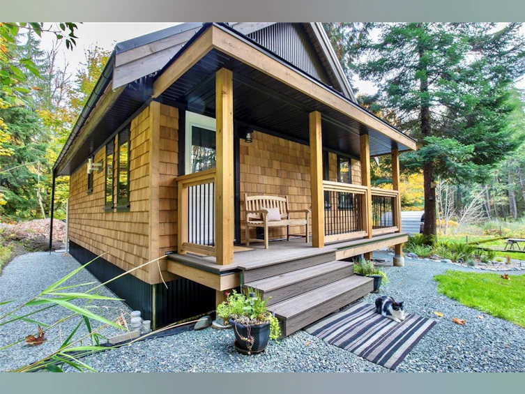 6049 W Riverbottom Road, Lake Cowichan, BC, V9L 6H7 - 4