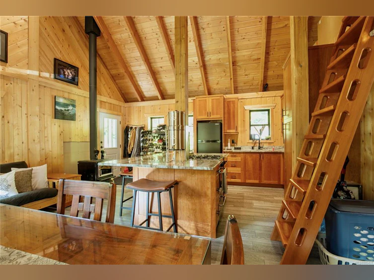6049 W Riverbottom Road, Lake Cowichan, BC, V9L 6H7 - 18