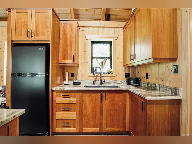 6049 W Riverbottom Road, Lake Cowichan, BC, V9L 6H7 - 24