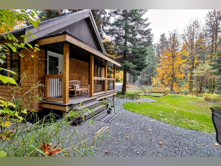 6049 W Riverbottom Road, Lake Cowichan, BC, V9L 6H7 - 40