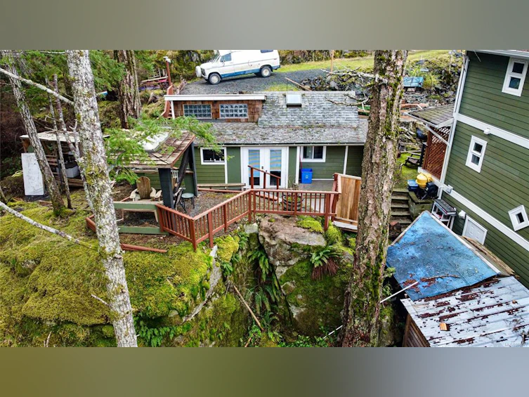 23-620 Helanton Road, Quadra Island, BC, V0P 1N0 - 35