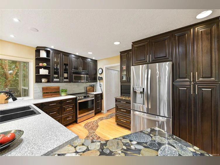 6782 Greig Court, Central Saanich, BC, V8M 2G4 - 21
