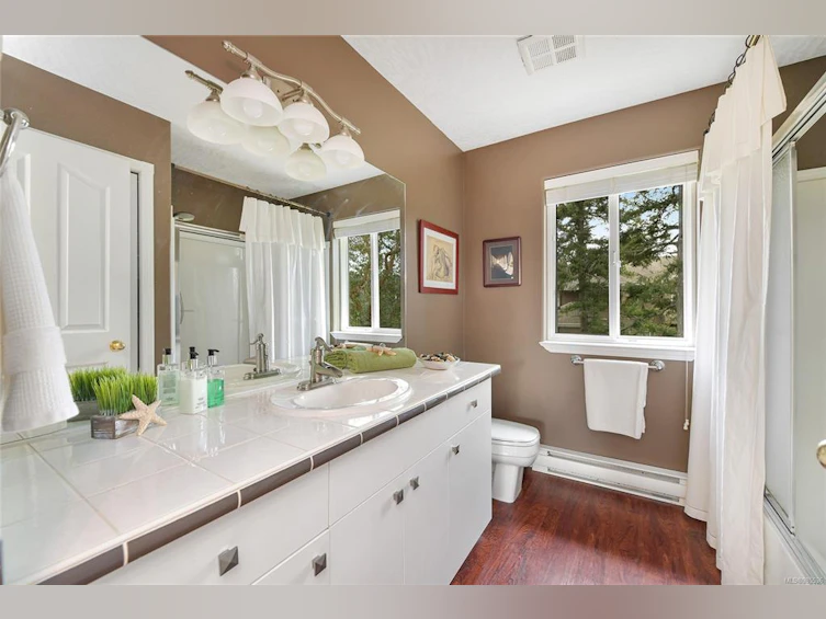 6782 Greig Court, Central Saanich, BC, V8M 2G4 - 42
