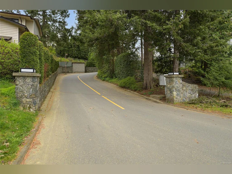 6782 Greig Court, Central Saanich, BC, V8M 2G4 - 70