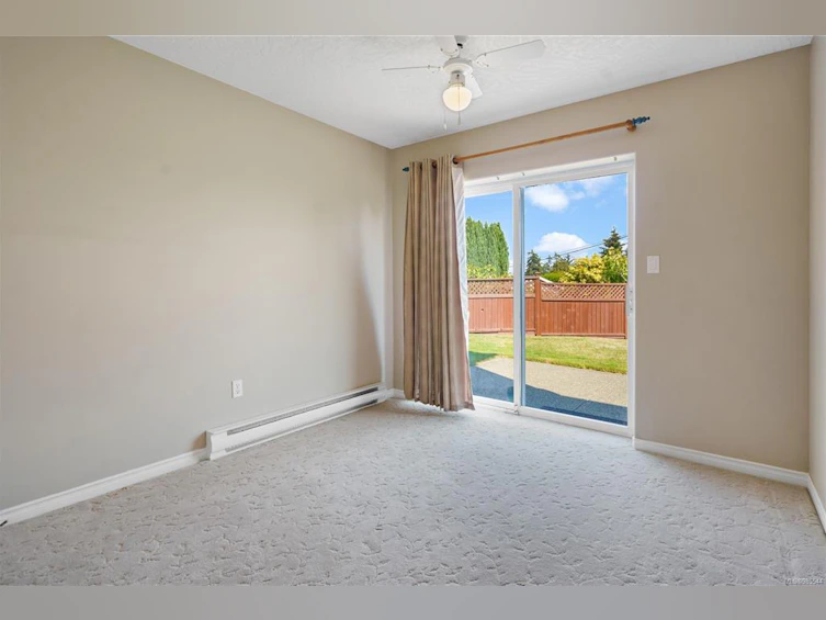 6255 Karen Court, Central Saanich, BC, V8Z 7K7 - 29