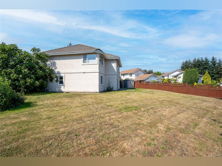 6255 Karen Court, Central Saanich, BC, V8Z 7K7 - 38