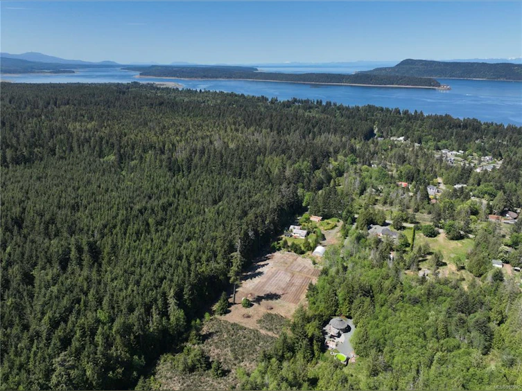 4536 & 4530 Crosley Road, Bowser/Deep Bay, BC, V0R 1G0 - 11