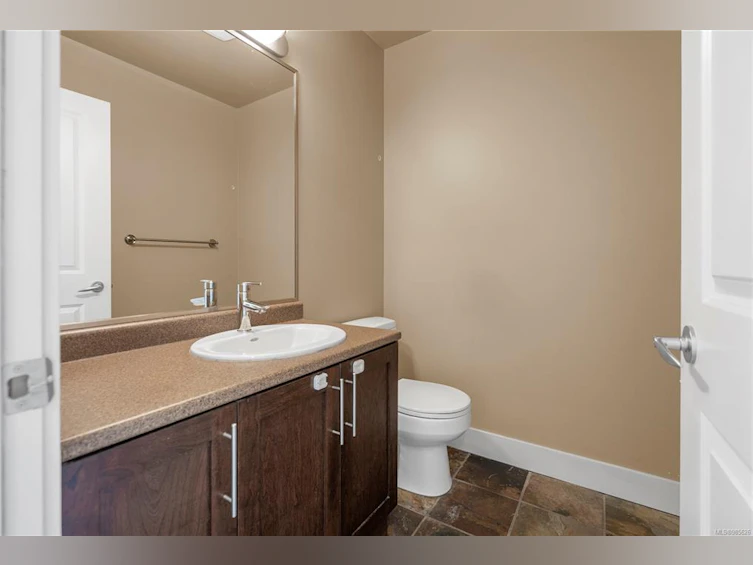 9-4289 Wilkinson Road, Saanich, BC, V8Z 5B2 - 10