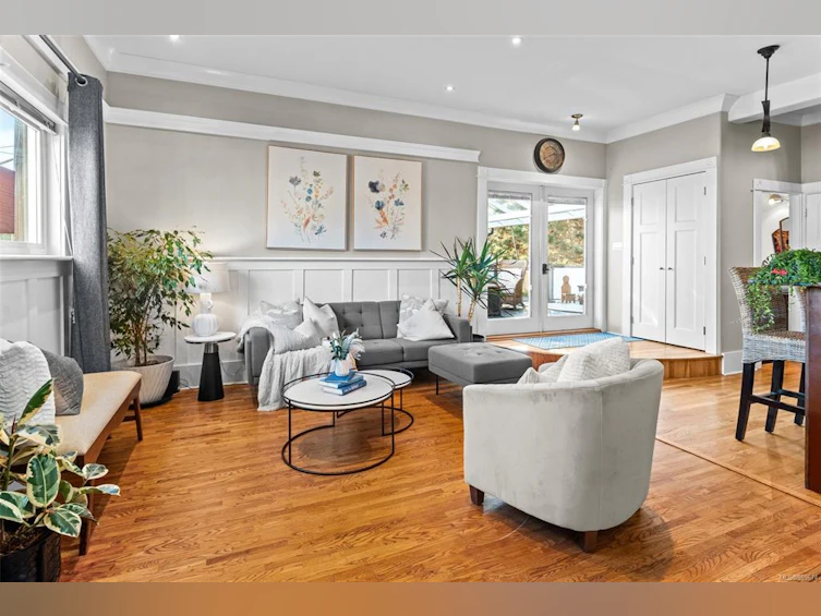 2023 Fernwood Road, Victoria, BC, V8T 2Y8 - 12