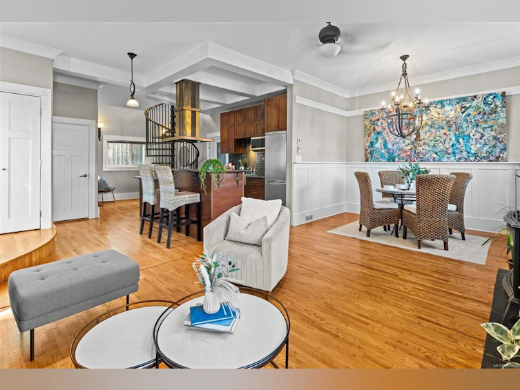 2023 Fernwood Road, Victoria, BC, V8T 2Y8 - 13