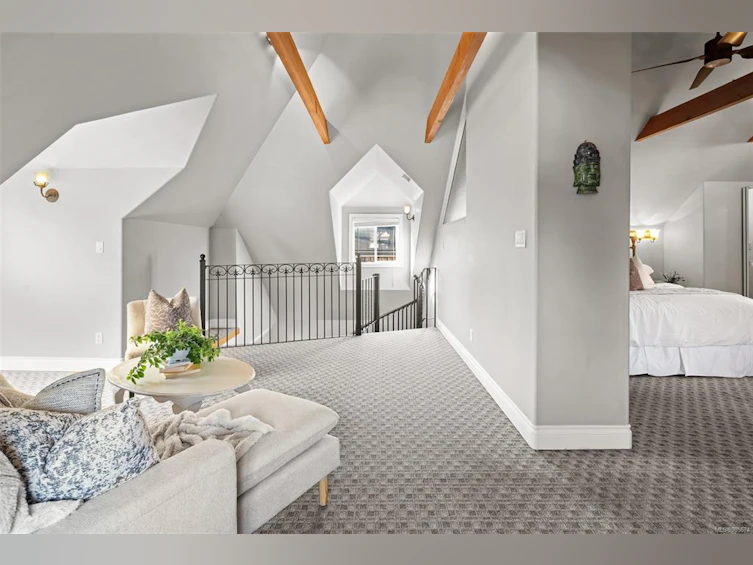 2023 Fernwood Road, Victoria, BC, V8T 2Y8 - 24