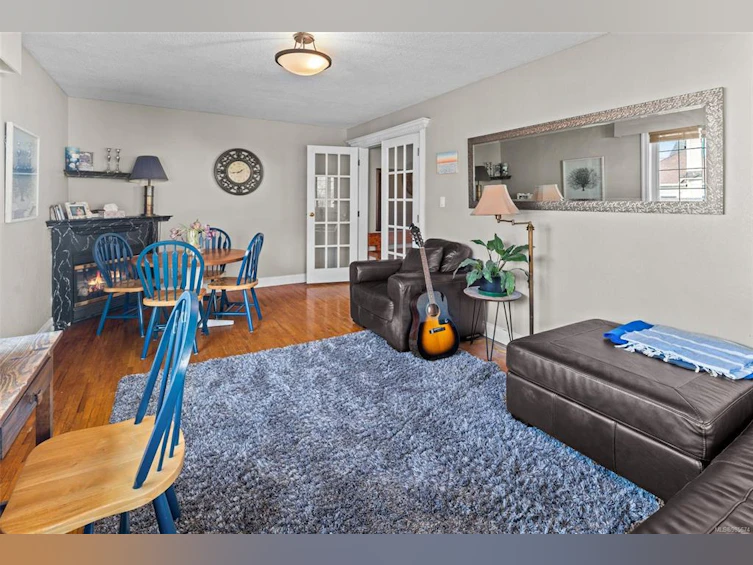 2023 Fernwood Road, Victoria, BC, V8T 2Y8 - 33
