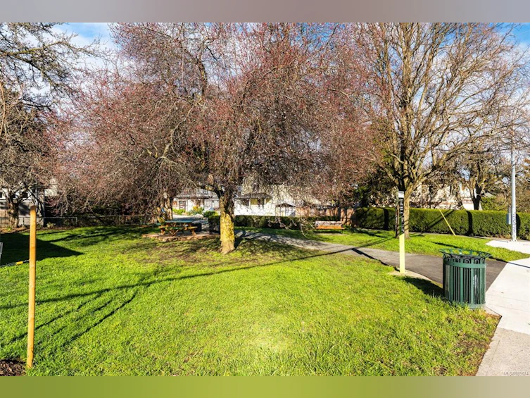 2023 Fernwood Road, Victoria, BC, V8T 2Y8 - 56