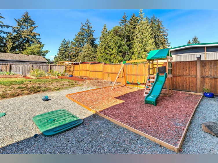 1823 Woobank Road, Nanaimo, BC, V9X 1G8 - 23