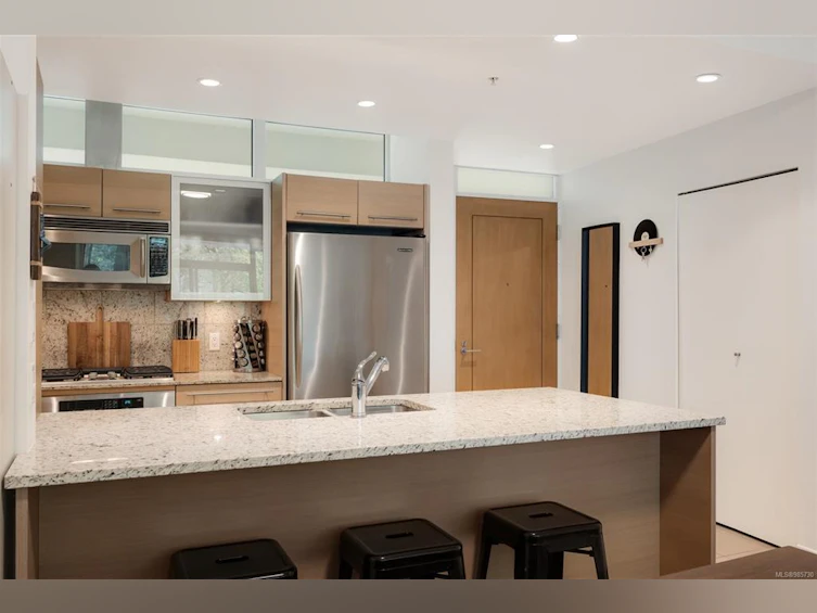 103-66 Songhees Road, Victoria, BC, V9A 7M6 - 17