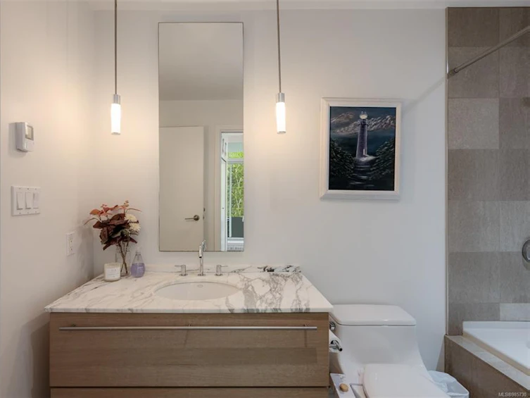 103-66 Songhees Road, Victoria, BC, V9A 7M6 - 33