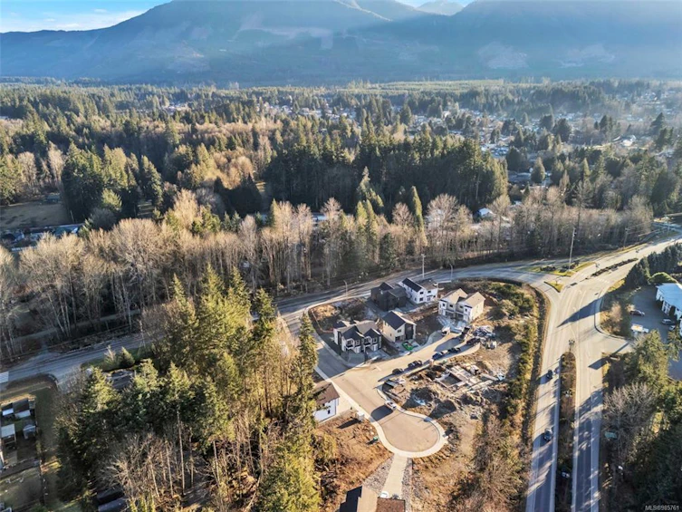 A-110 Plante Crescent, Lake Cowichan, BC, V0R 2G0 - 38