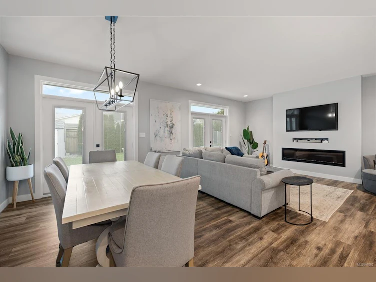 815 Douglas Avenue, Nanaimo, BC, V9R 4M9 - 7