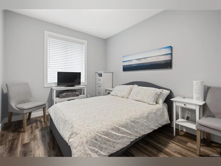 815 Douglas Avenue, Nanaimo, BC, V9R 4M9 - 17