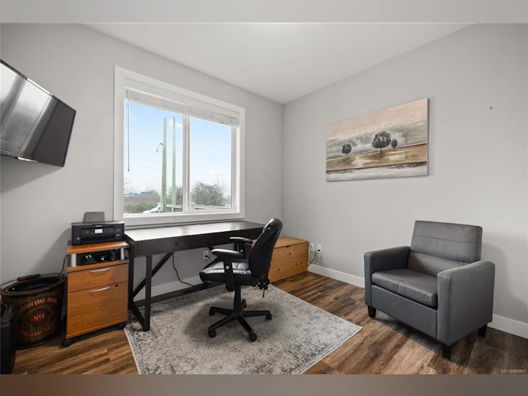 815 Douglas Avenue, Nanaimo, BC, V9R 4M9 - 18