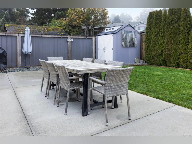 815 Douglas Avenue, Nanaimo, BC, V9R 4M9 - 22