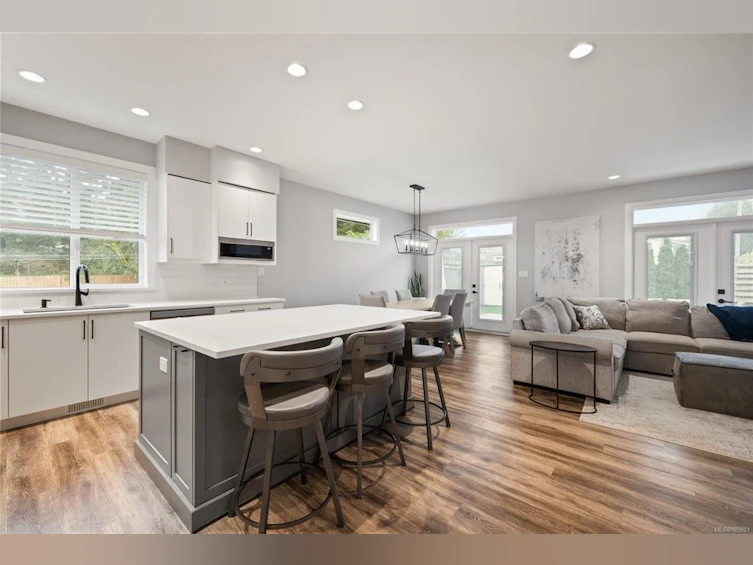 815 Douglas Avenue, Nanaimo, BC, V9R 4M9 - 25