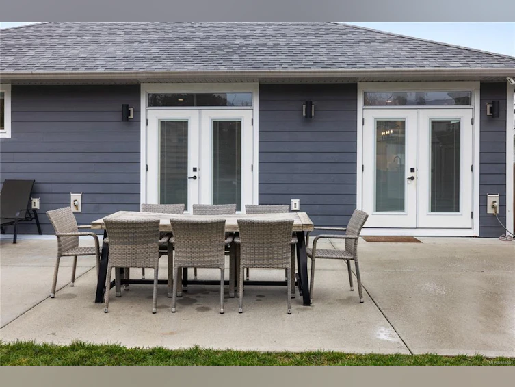 815 Douglas Avenue, Nanaimo, BC, V9R 4M9 - 39