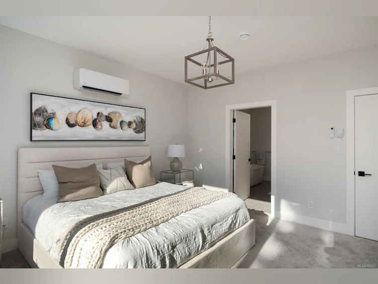 2271 Adela Place, Sidney, BC, V8L 1R1 - 13