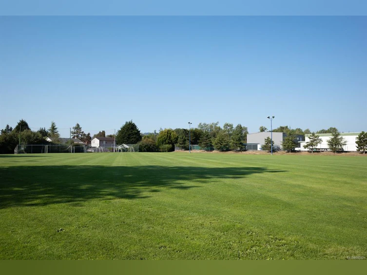 2271 Adela Place, Sidney, BC, V8L 1R1 - 33