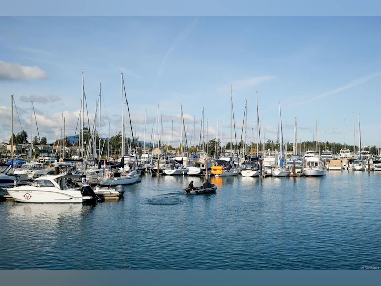 2271 Adela Place, Sidney, BC, V8L 1R1 - 35